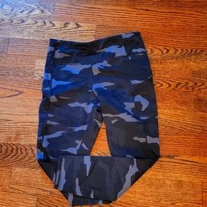 Athleta Camo Leggings Sz M